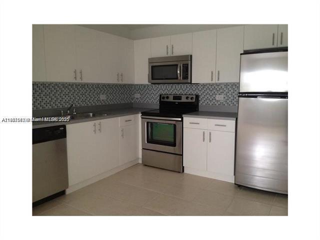 Foto del edificio - 3660 N 56th Ave