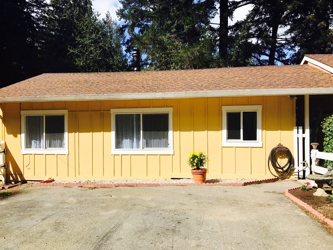 Primary Photo - 17035 Melody Ln