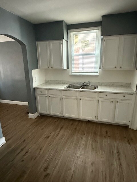 Foto del edificio - 8230 Indiana St