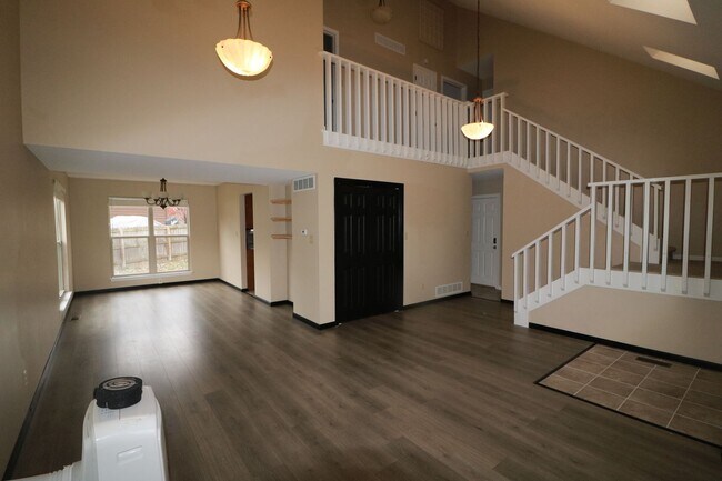 Foto del edificio - Beautiful 4 bedroom home located in desira...