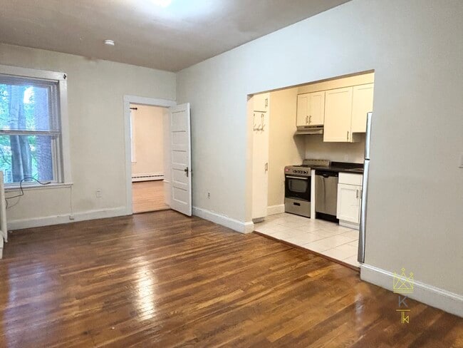 Building Photo - 181 Winthrop Rd