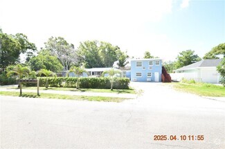 Building Photo - 419 Stremma Rd