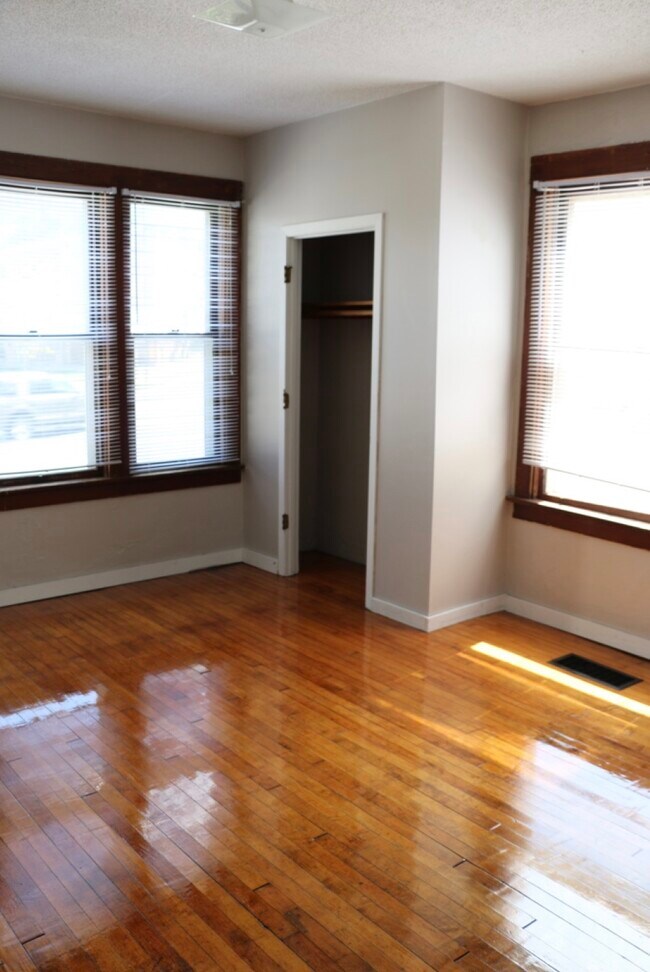 Sala de estar Nivel principal - 429 Warren St
