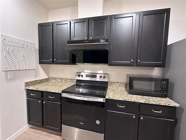 Foto del edificio - 8273 SW 60th Rd