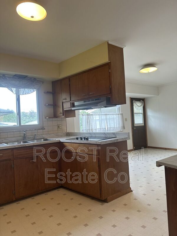 Building Photo - 3919 Conway Dr