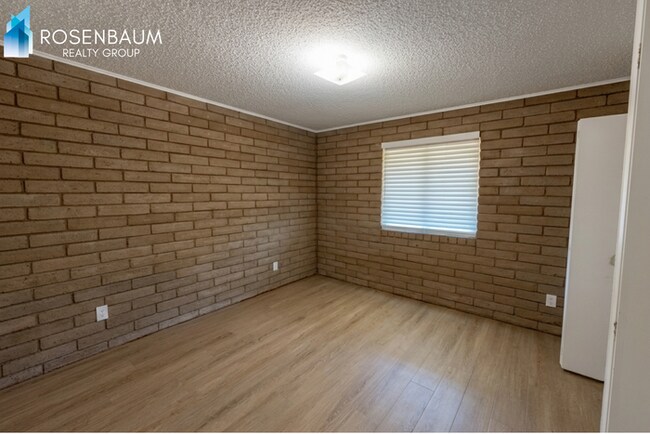 Foto del edificio - 3016 N Yavapai Rd E