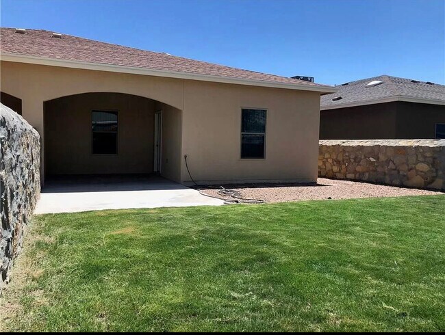 Building Photo - 14307 Pancho Gonzalez Ct