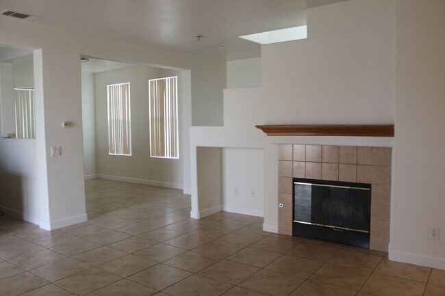 Foto del edificio - 13289 Coffeetree St