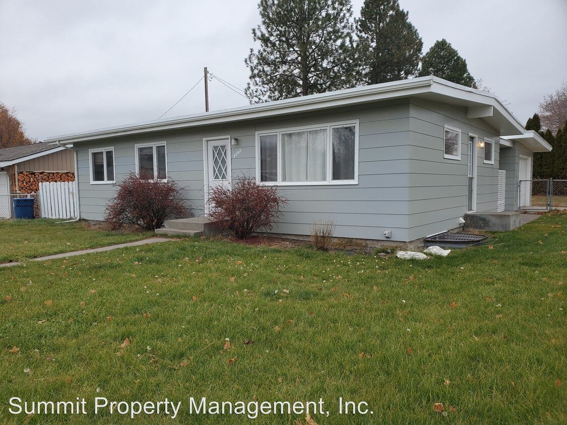 Foto principal - 5 br, 2 bath House - 3209 Washburn Street