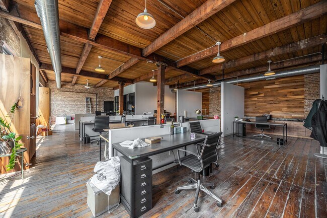 Foto del edificio - 3124 W Carroll Ave