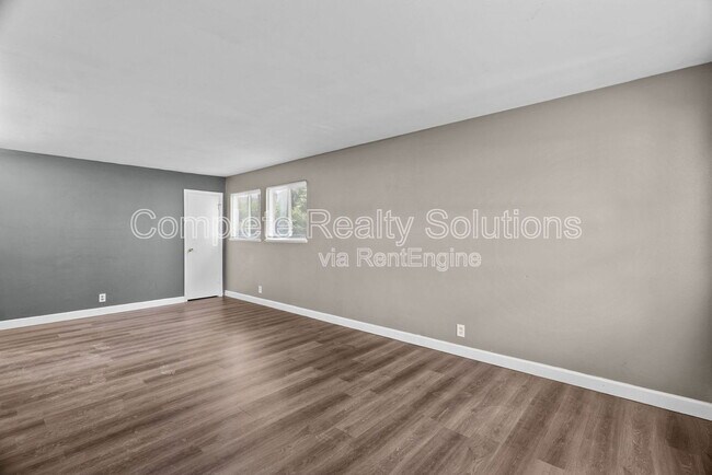 Building Photo - 10720 Spring Garden Dr