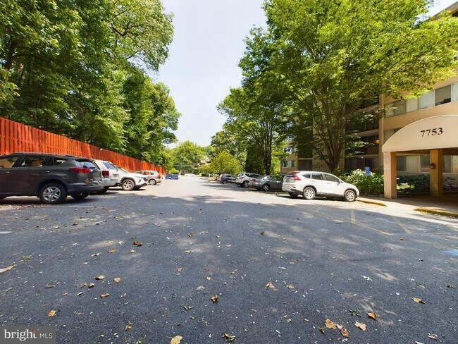 Building Photo - 7753 Patriot Dr