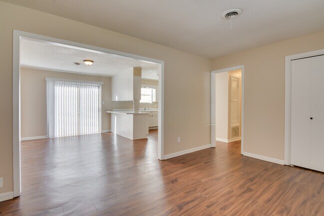 Building Photo - 3547 Stoney Brook Rd