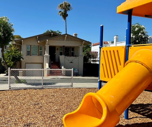 Building Photo - 229 W 8th St