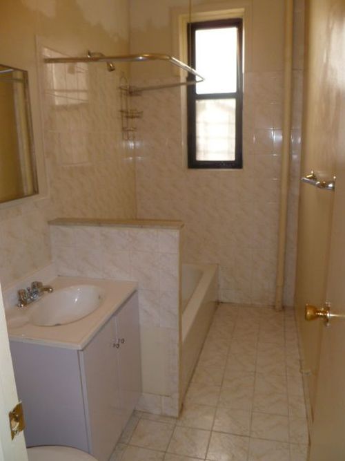 Building Photo - 859 42nd St