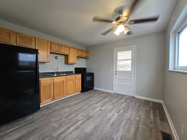 Building Photo - 3823 Iberis Ave