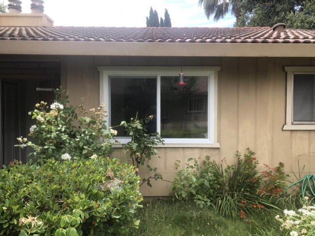 Building Photo - 5656 Odea Dr