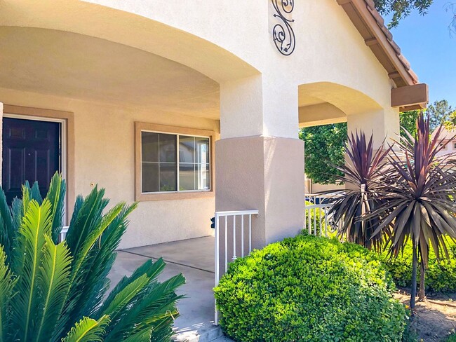 Building Photo - COMING SOON! 3 Bedroom Home in the Desirab...