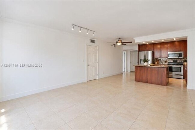Foto del edificio - 1801 S Treasure Dr