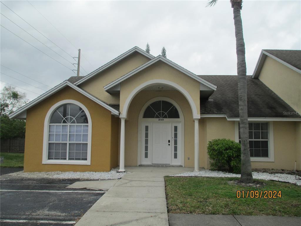 Primary Photo - 3141 Enclave Ct