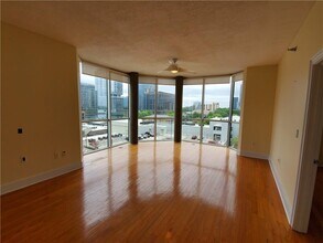 Building Photo - 285 Centennial Olympic Park Dr NW