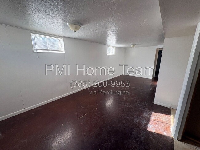 Building Photo - 567 E 4400 S
