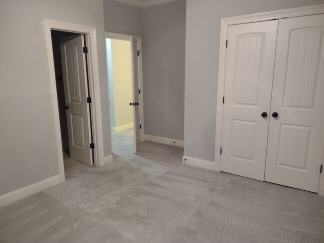 Foto del edificio - N State St. 3518-3526 (duplex)