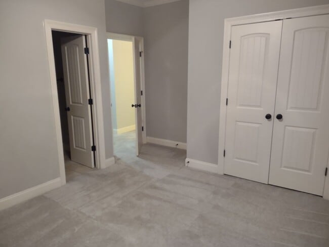 Building Photo - N State St. 3518-3526 (duplex)