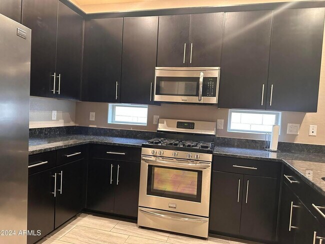 Foto del edificio - 3883 E Desert Broom Dr