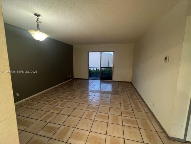 Building Photo - 9203 NW 38th Dr