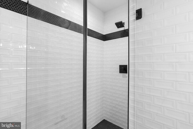 Building Photo - 1707 Rittenhouse Square