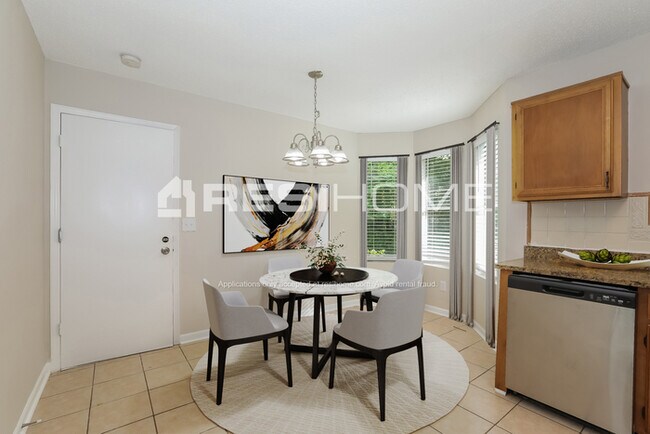 Building Photo - 5563 Bradley Cir