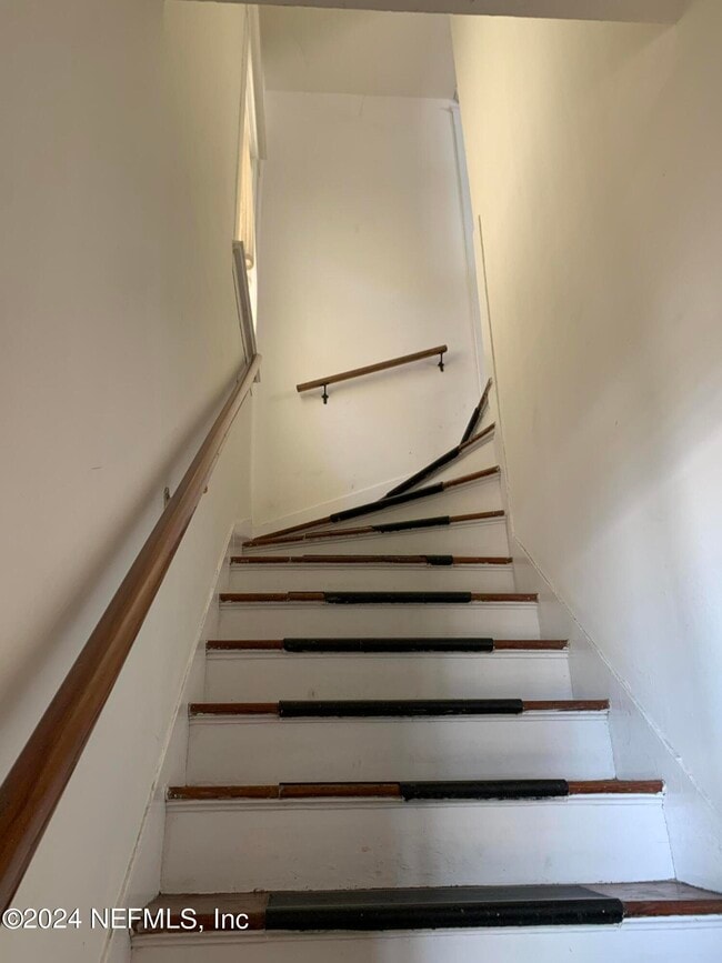 Foto del edificio - 2119 River Blvd