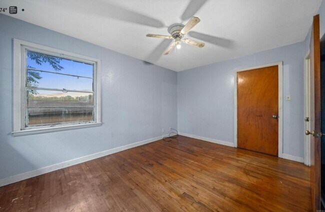 Dormitorio - 806 Woodlawn Ave