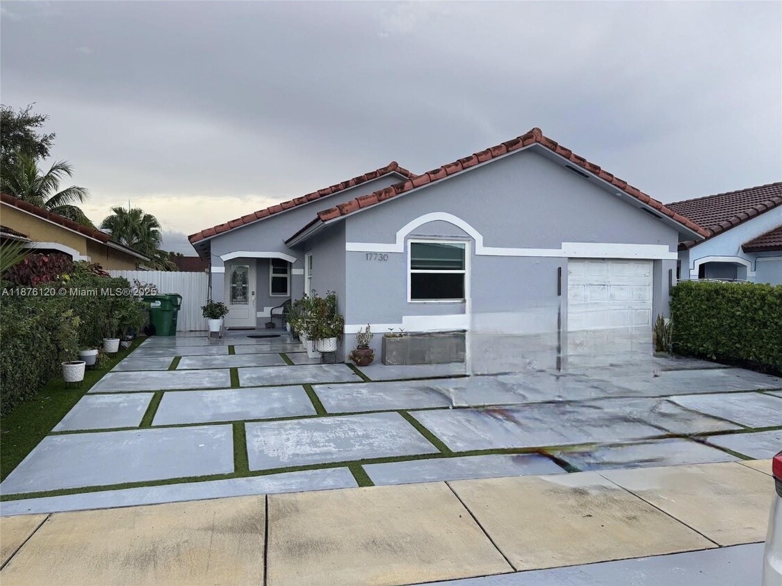 Primary Photo - 17730 SW 143rd Ct
