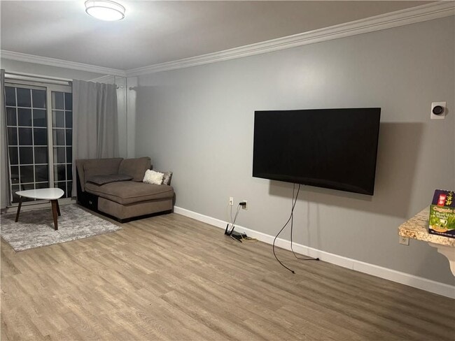 Building Photo - 199 14th St NE