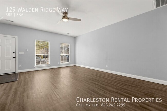 Foto del edificio - 129 Walden Ridge Way