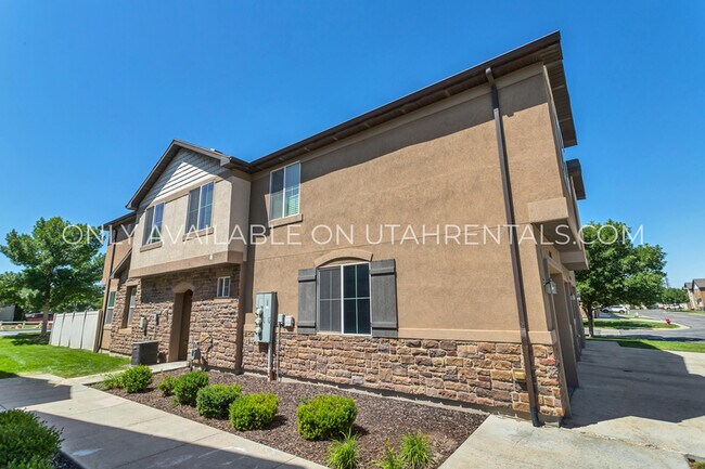 Building Photo - 1011 Castleton Dr