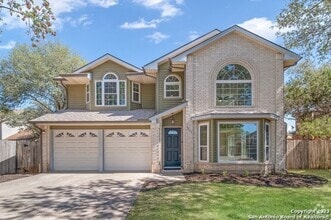 Building Photo - 1111 Oak Path