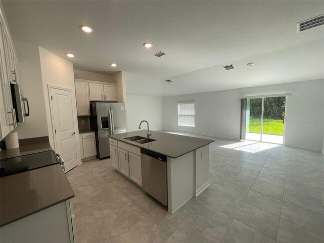 Foto del edificio - 4231 Green Gables Pl
