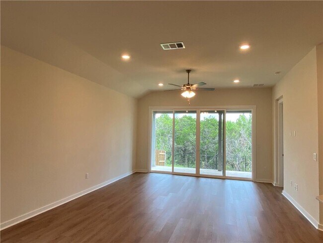 Building Photo - 305 Peace Pipe Way