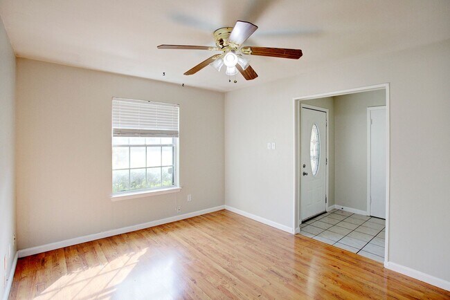 Foto del edificio - Half Off 3rd Month’s Rent – Move-In Specia...