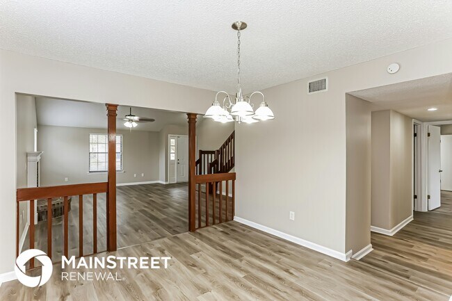 Foto del edificio - 12636 Misty Mountain Dr E