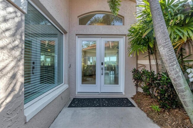 Foto del edificio - 7317 Regina Royale Blvd
