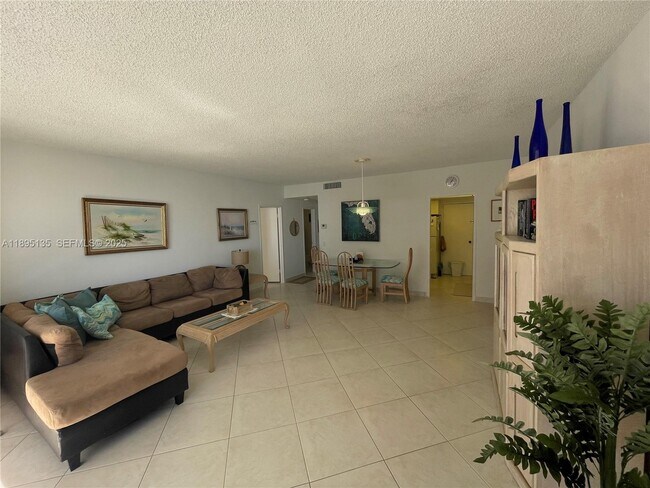 Foto del edificio - 3505 S Ocean Dr