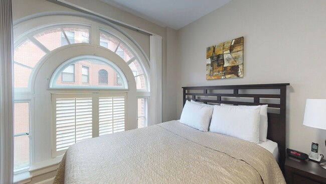 Foto del edificio - 194 Beacon St