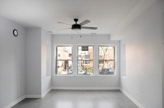 Foto del edificio - 7240 S Cornell Ave