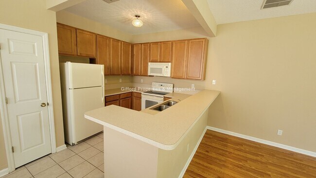 Foto del edificio - Beautiful Stonefield at Bartram Park Townhome