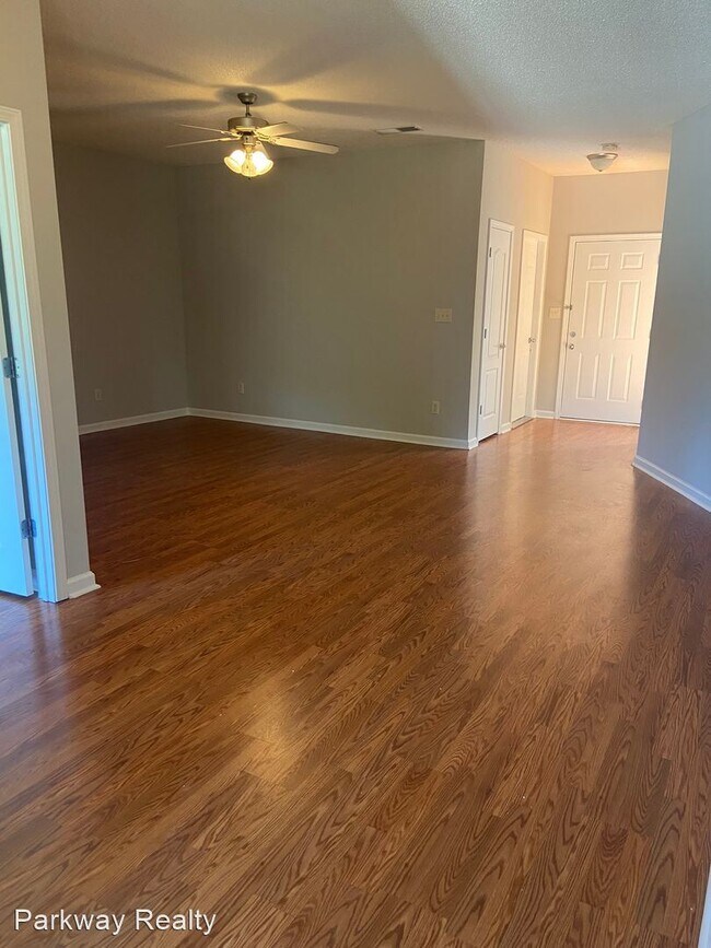 Building Photo - 2 br, 2 bath House - 5010 Matt Drive