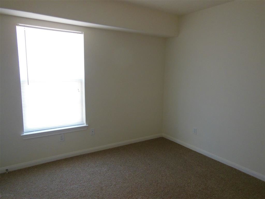 Building Photo - 15958 Langhamwood Ln